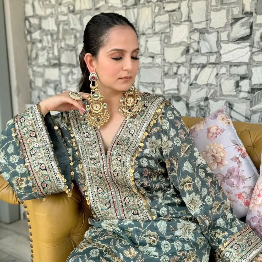 
                      
                        Antique Long Earrings
                      
                    