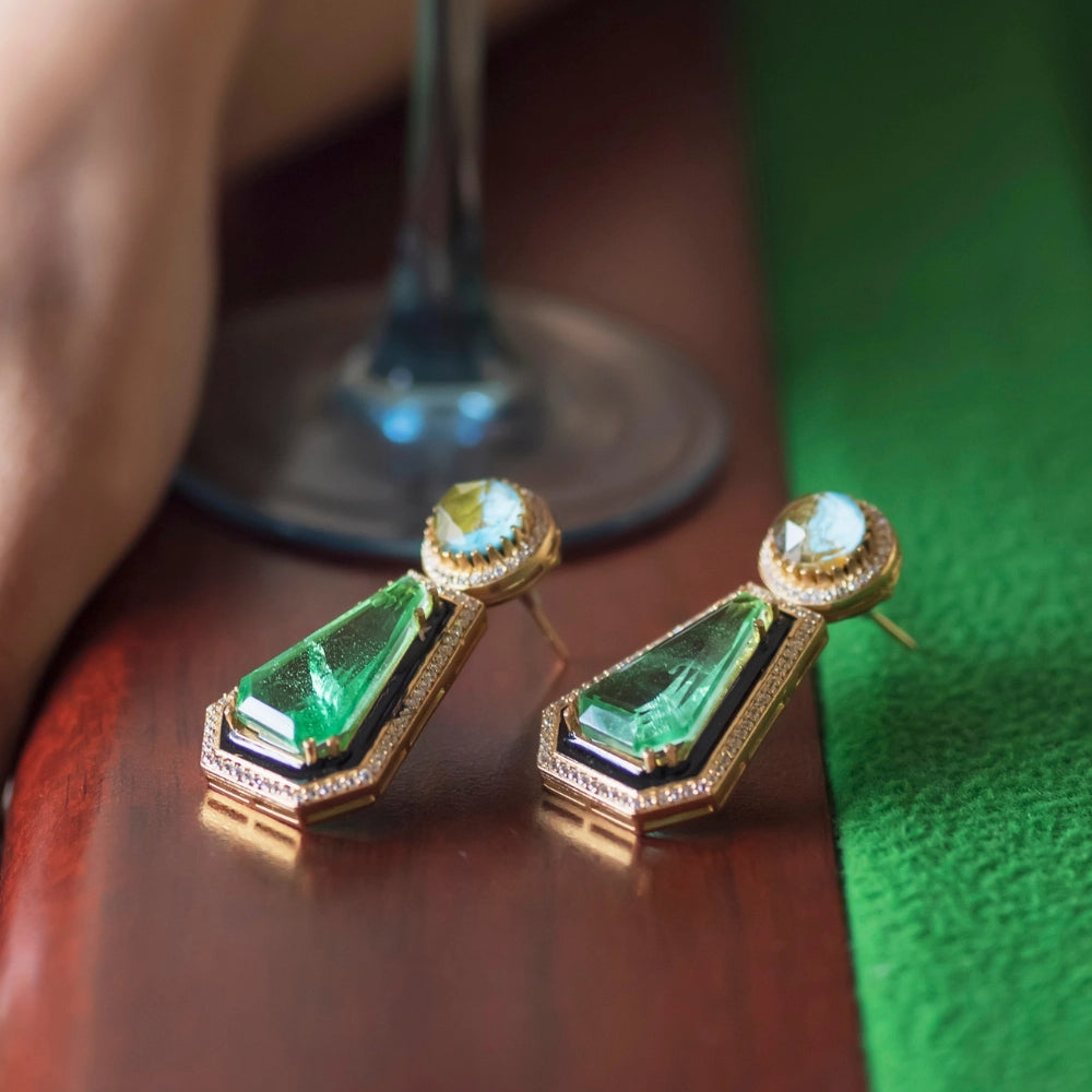 
                      
                        Glamorous Emerald Drops - Sultana
                      
                    