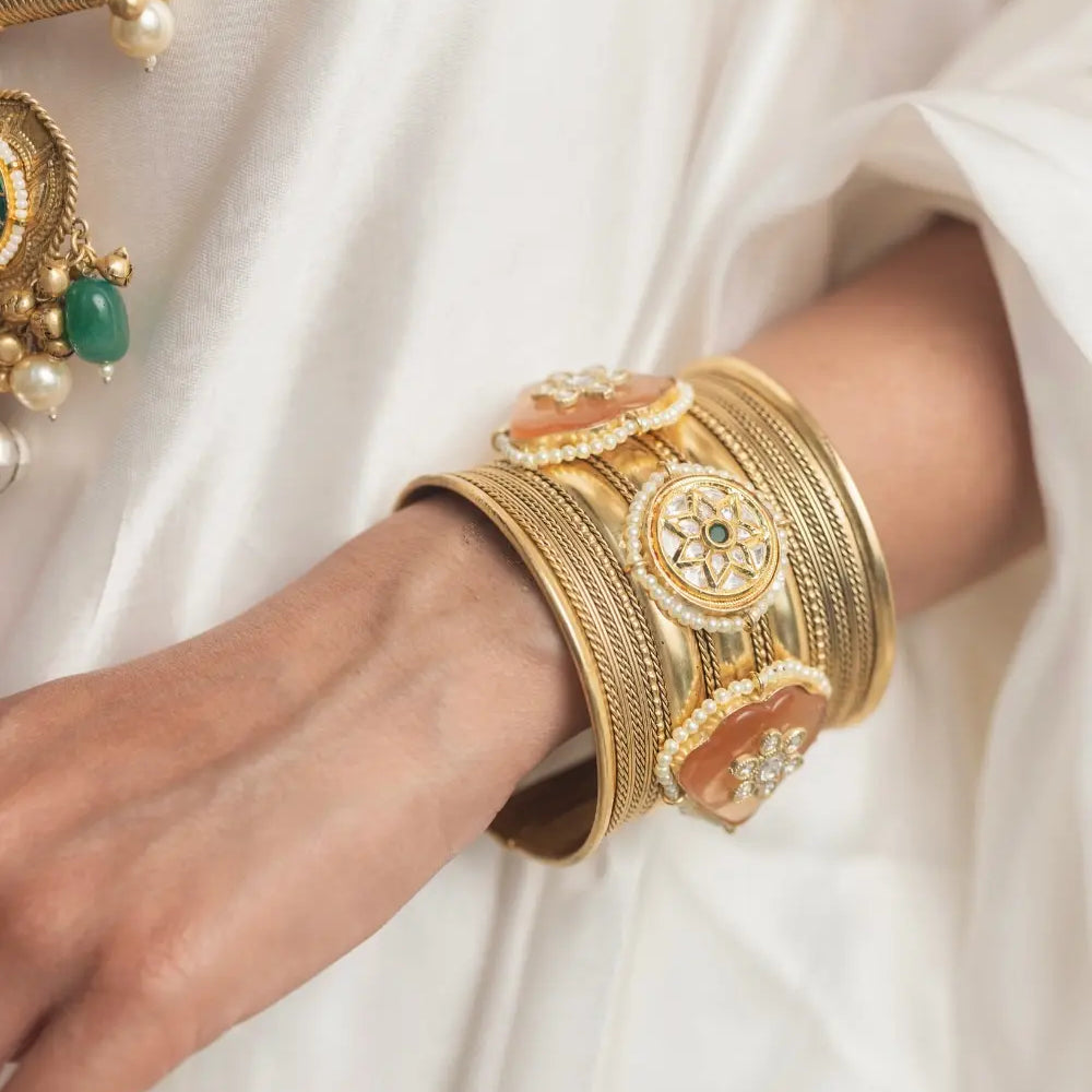 
                      
                        Antique Golden Bracelet - 1Pc
                      
                    