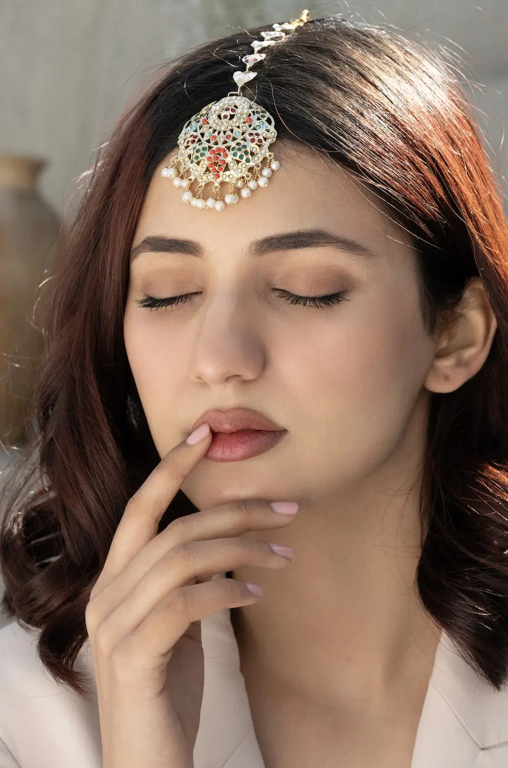 Jadau Navratan Maang Tikka