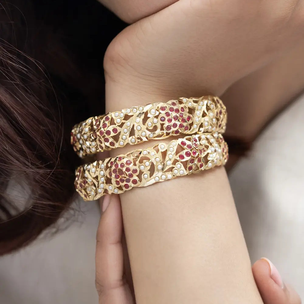 Red & White Jadau Bangles - Set Of 2