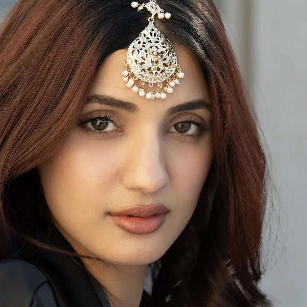 
                      
                        Jadau Pearl Maang Tikka
                      
                    