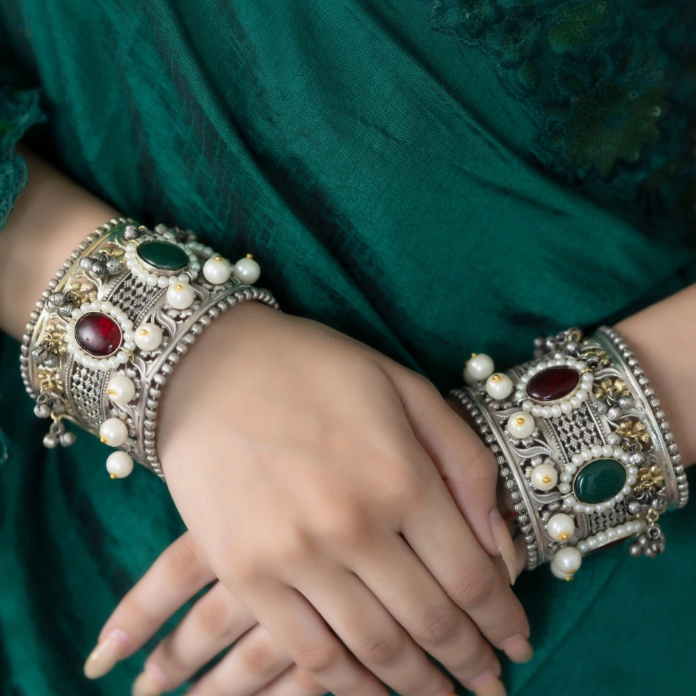 
                      
                        Oxidised Bracelet
                      
                    