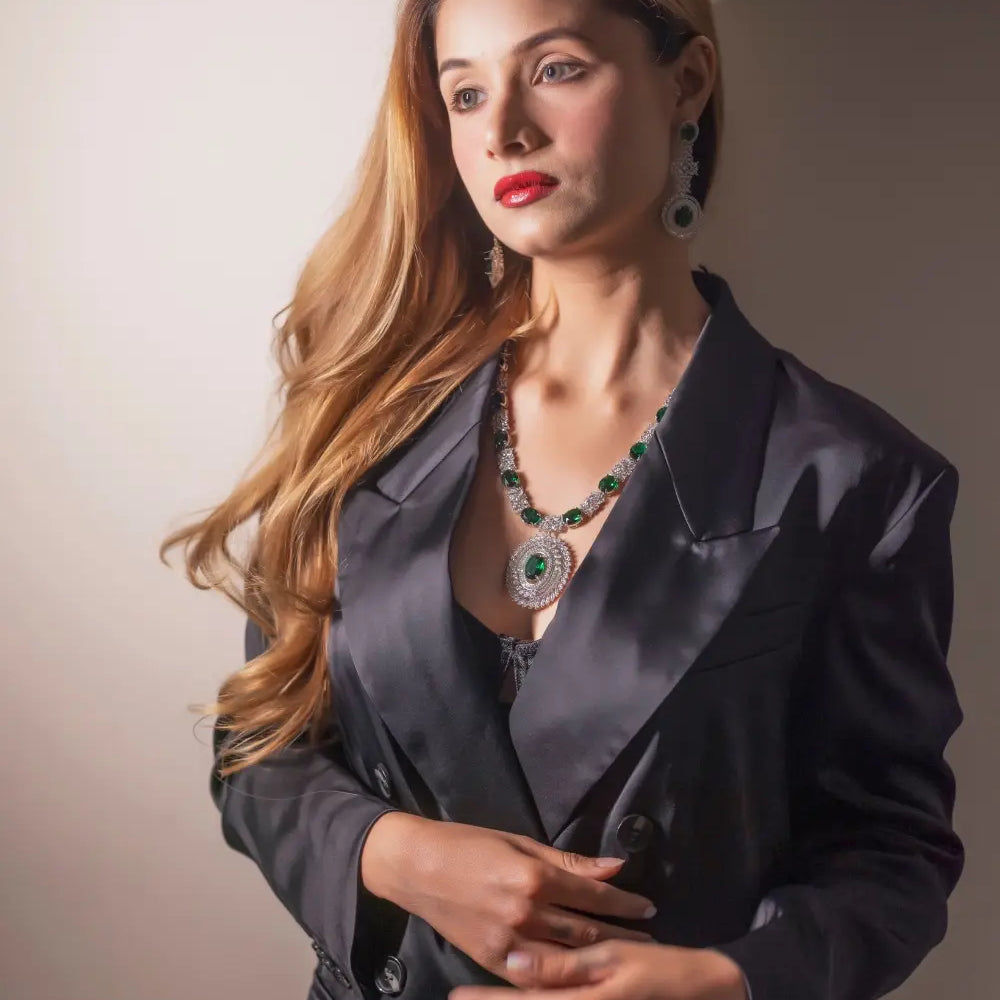
                      
                        Classic Emerald Studded Necklace Set
                      
                    